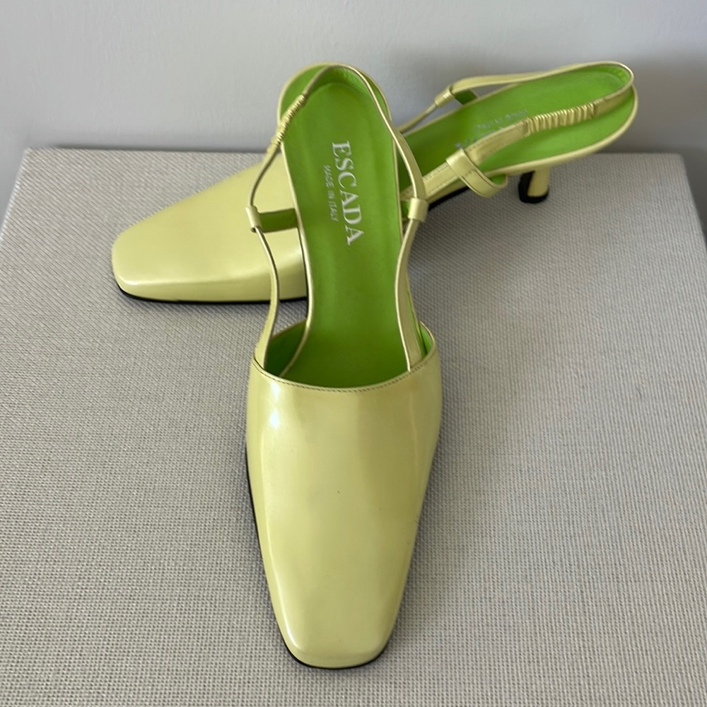 ESCADA women leather sling back pumps size 6 new without box